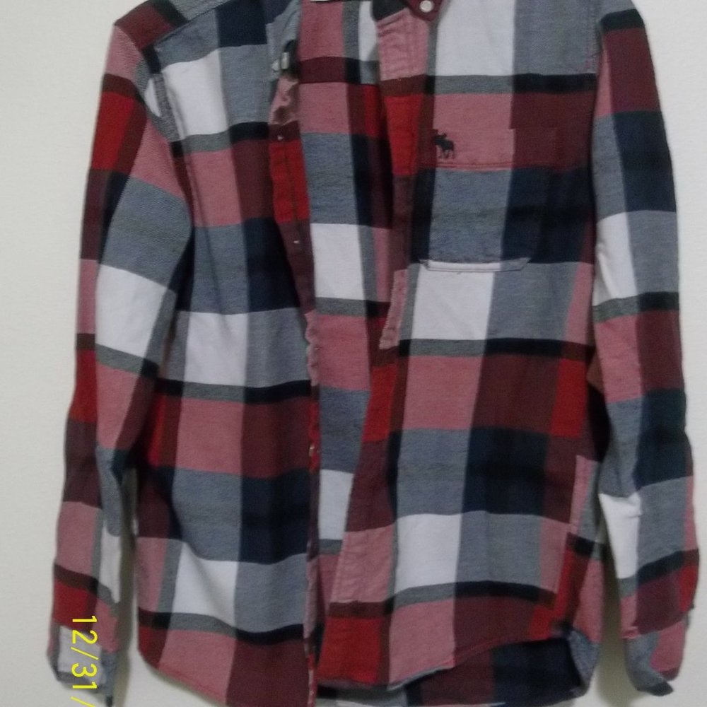 Boys Size 13/14 abercrombie kids Long Sleeve Plaid Flannel Button Down Shirt